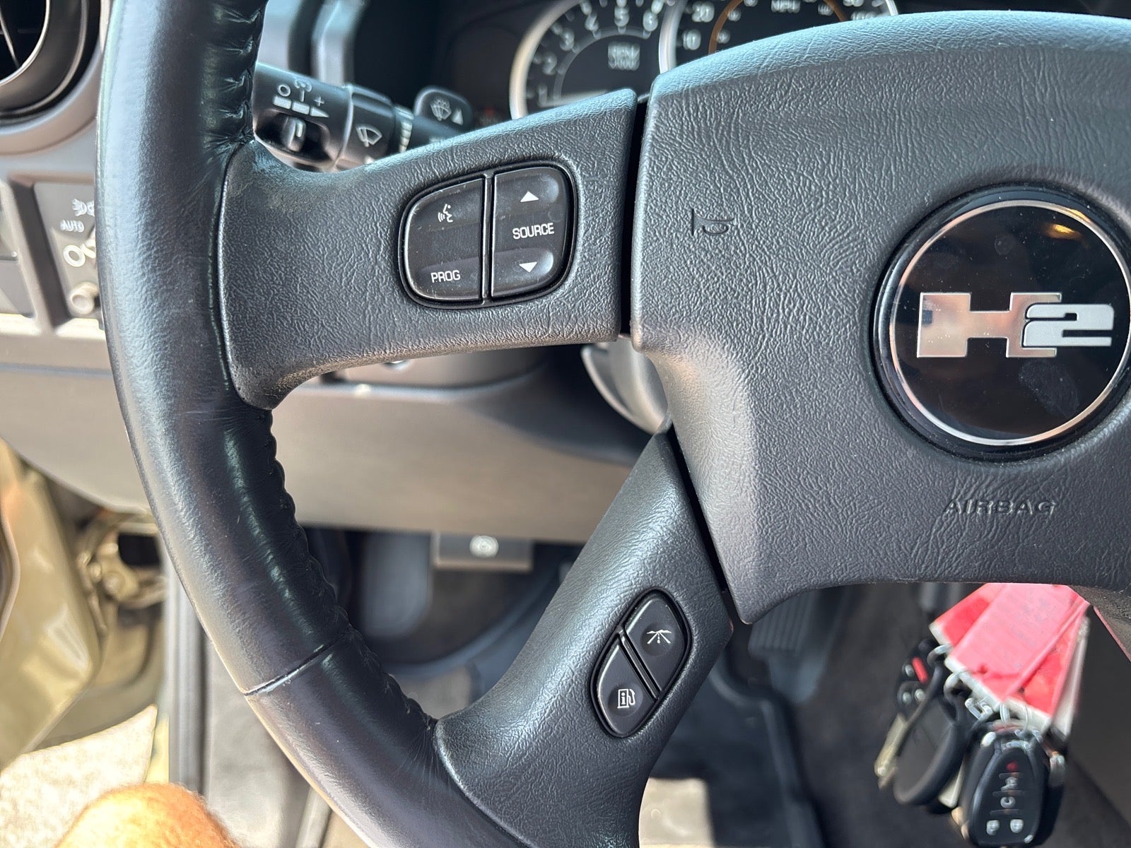 2005 HUMMER H2 Base