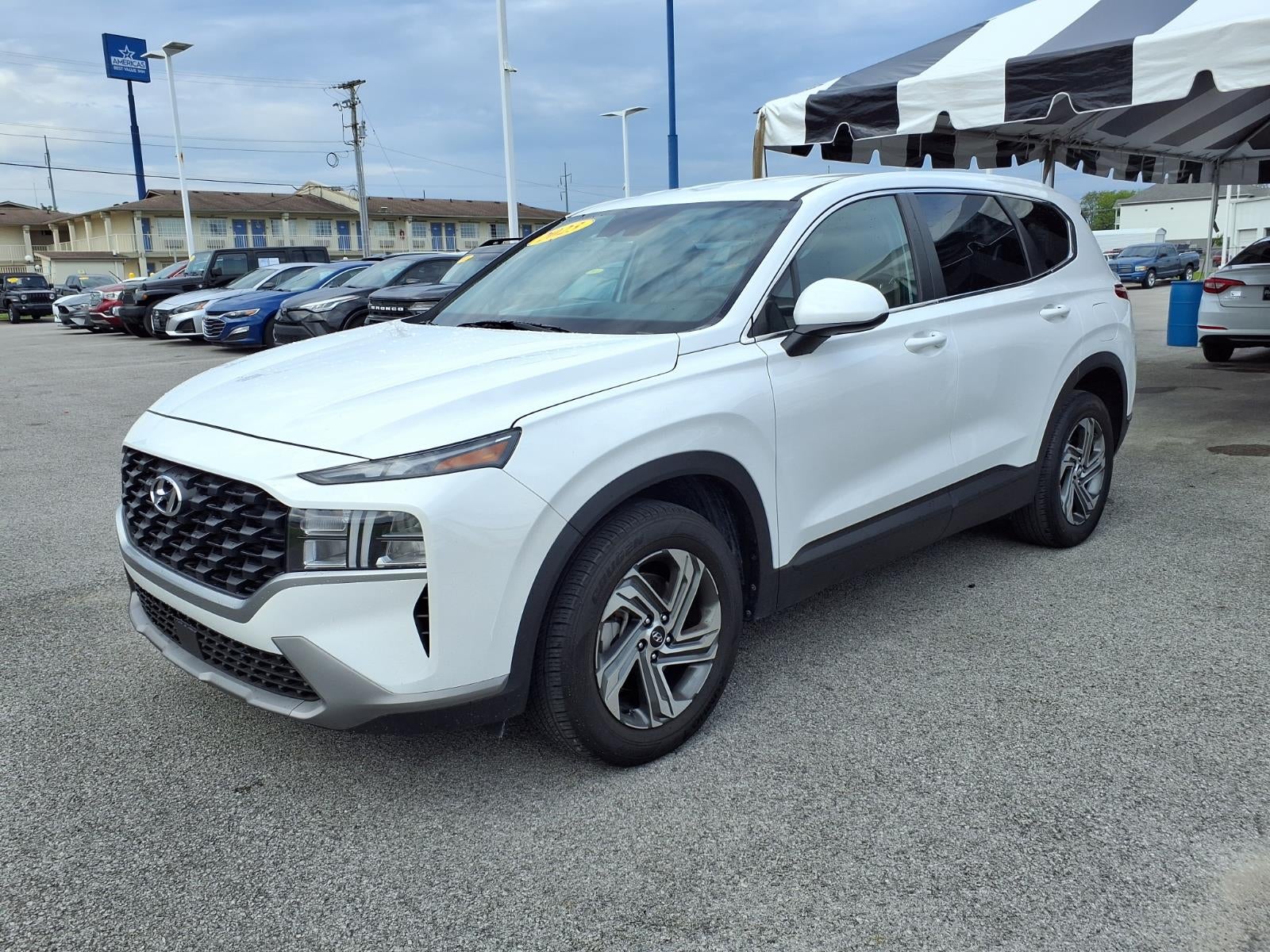 2023 Hyundai Santa Fe SE