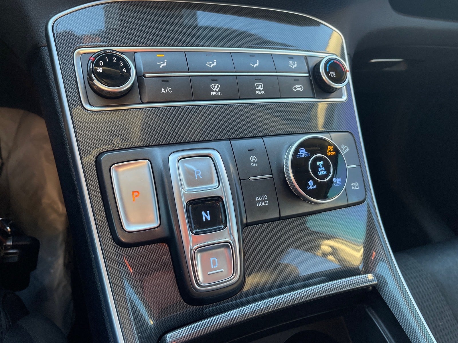 2021 Hyundai Santa Fe SE