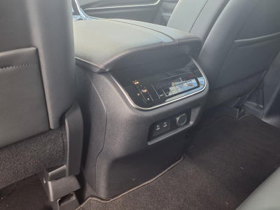 2025 Nissan Armada SV