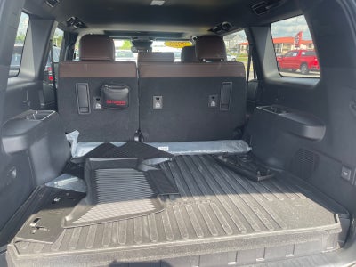 2025 Toyota Land Cruiser 4WD (Natl)