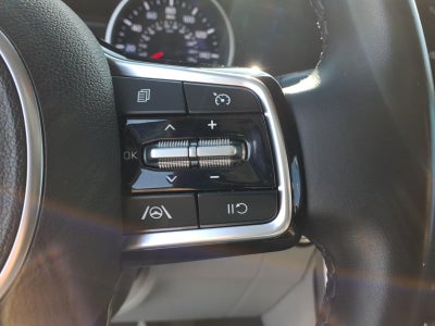 2023 Kia Carnival LX