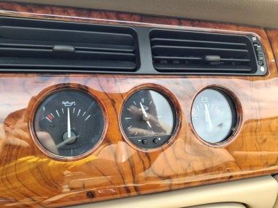 1998 Jaguar XK8 Base
