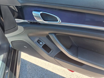 2011 Porsche Panamera 4